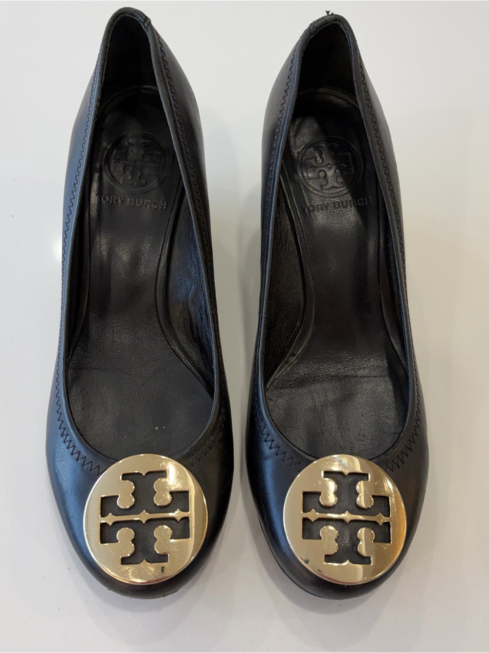 Tory Burch Size 6.5 Black Leather Wedge